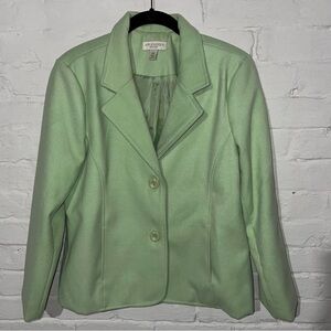 Appleseed’s Blazer 12P